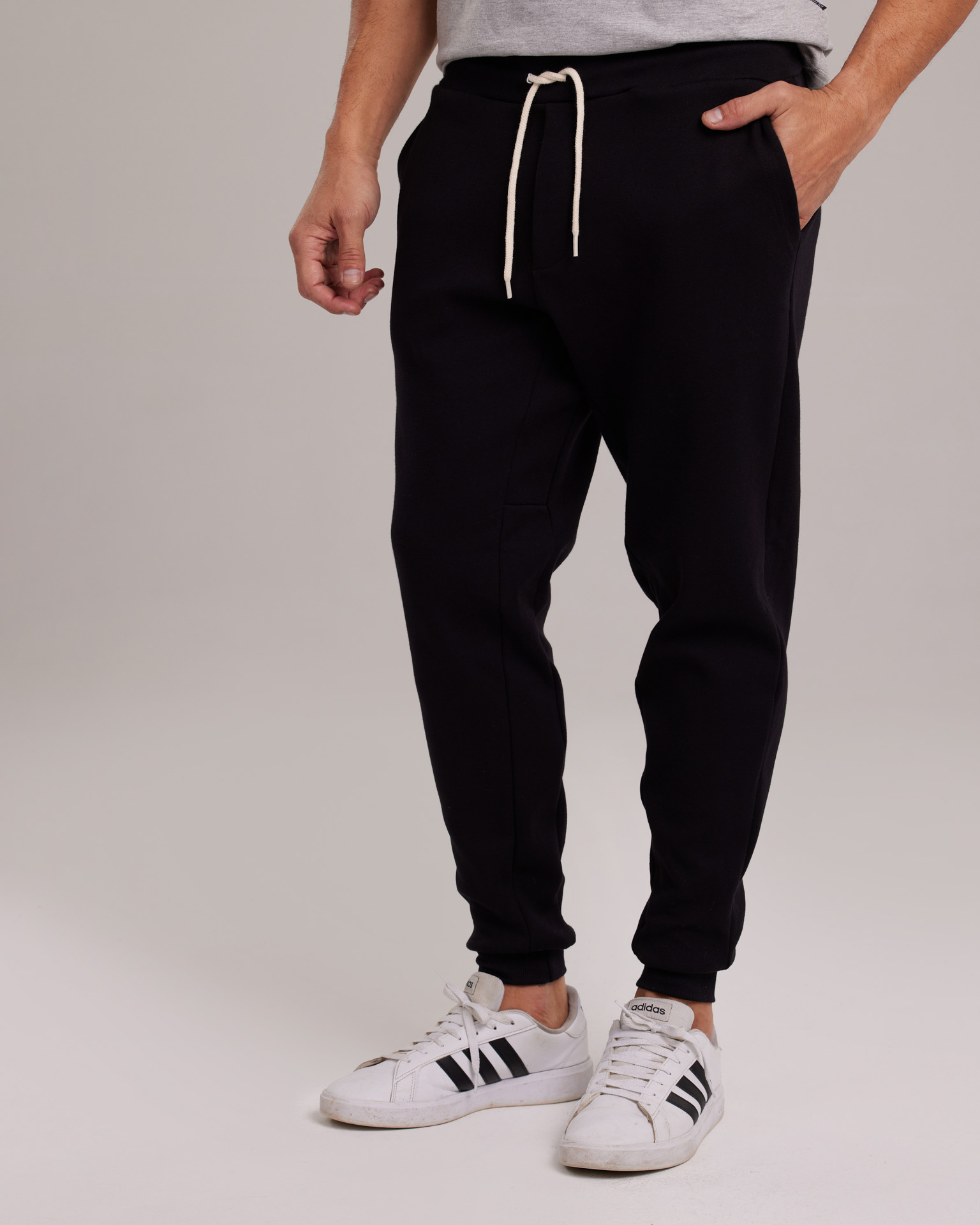 Calça Moletom Básica Flanelada Preto — Lunfe Têxtil — foto 2
