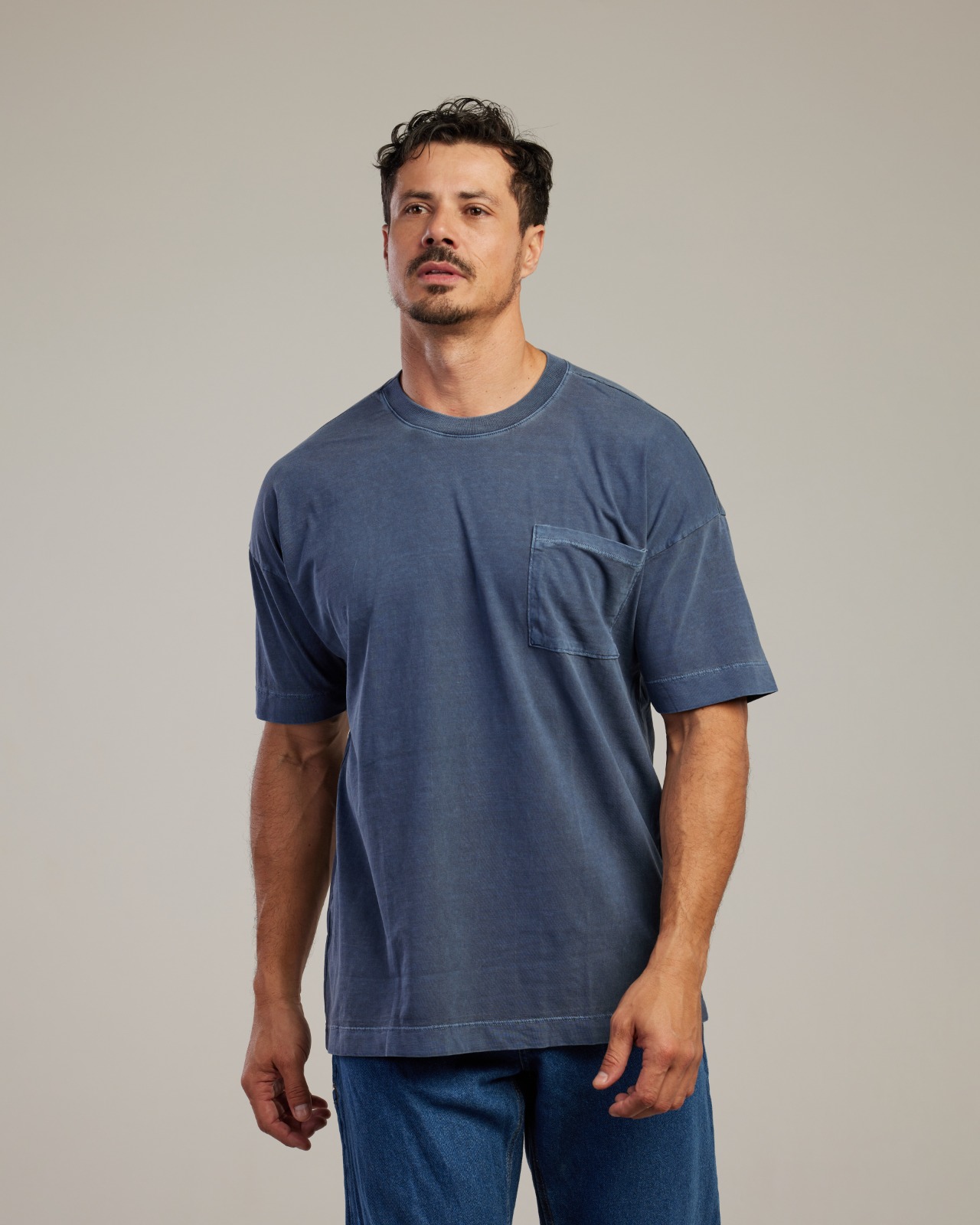 Camiseta Oversized Estonada com Bolso — Lunfe Têxtil — foto 4