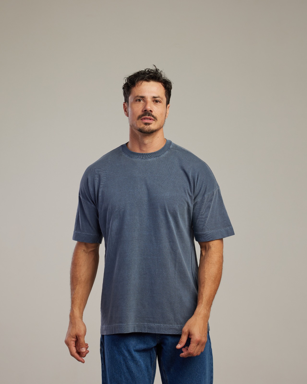 Camiseta Oversized Estonada com Bolso — Lunfe Têxtil — foto 8