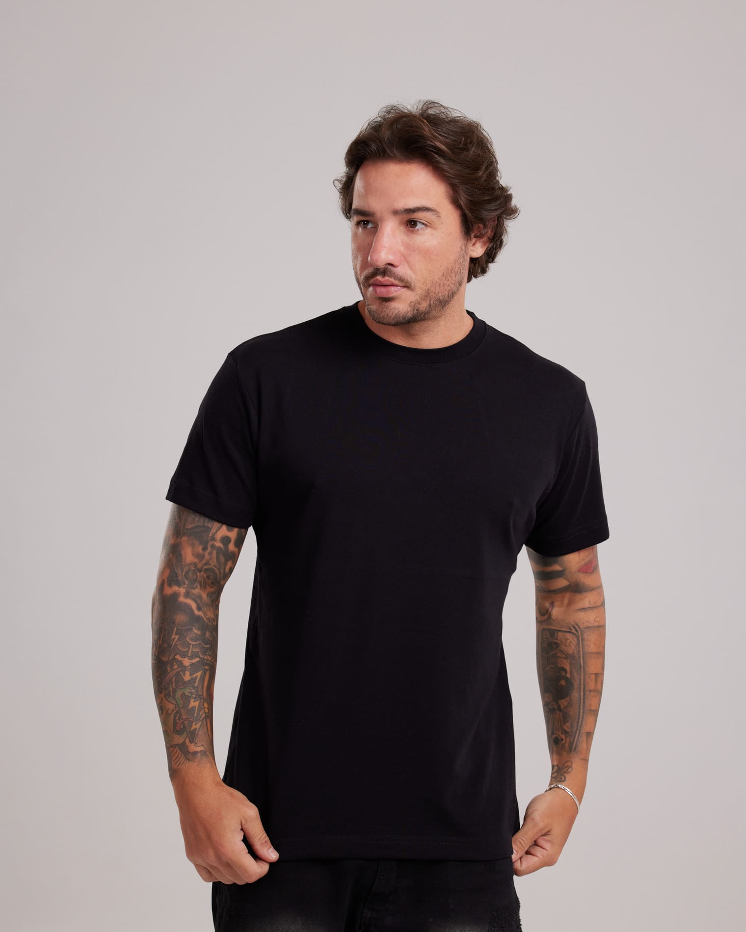 Camiseta Suedine Light Preto — Lunfe Têxtil — foto 5