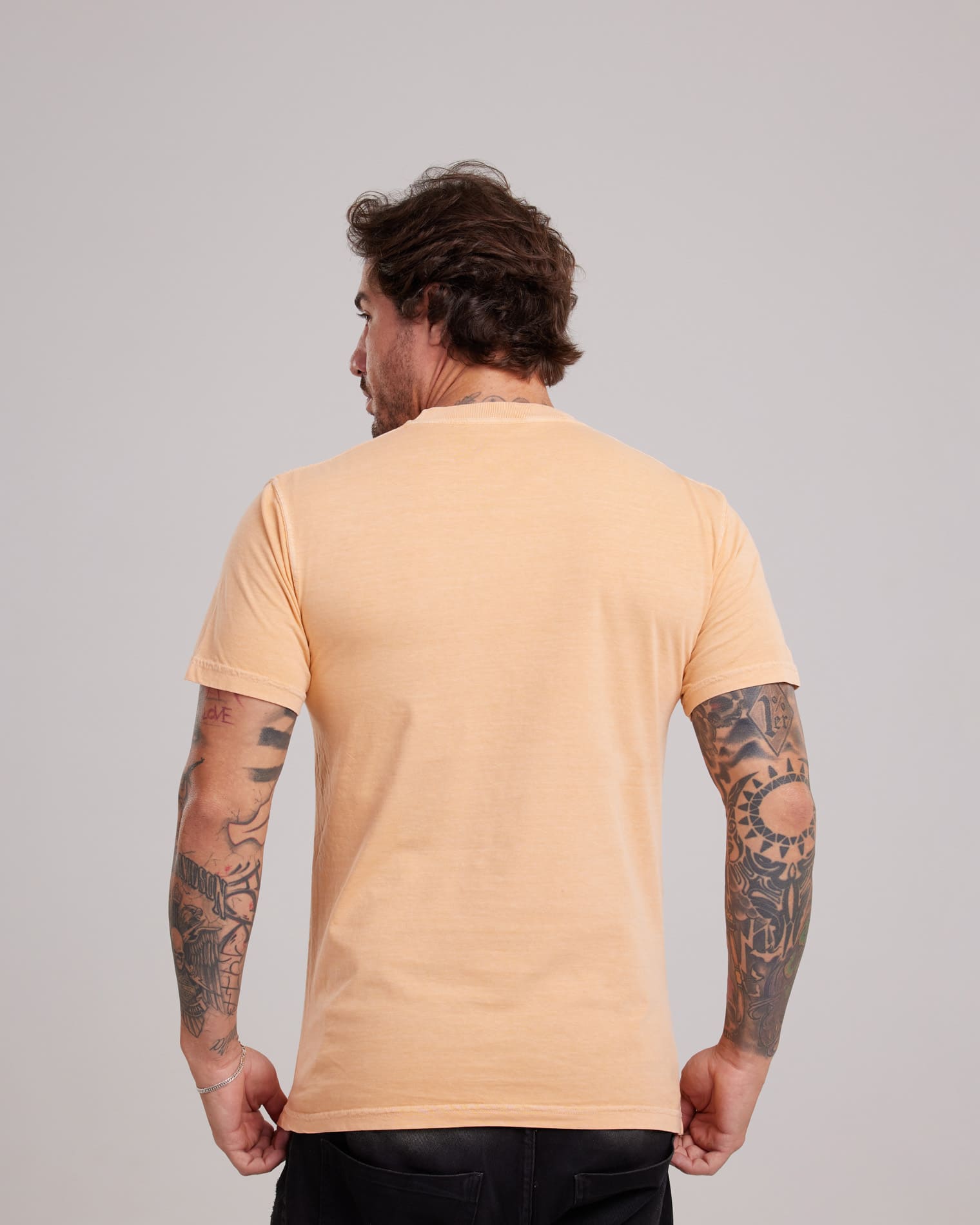 Camiseta Estonada Stone Wash Clássica Laranja Claro — Lunfe Têxtil — foto 3