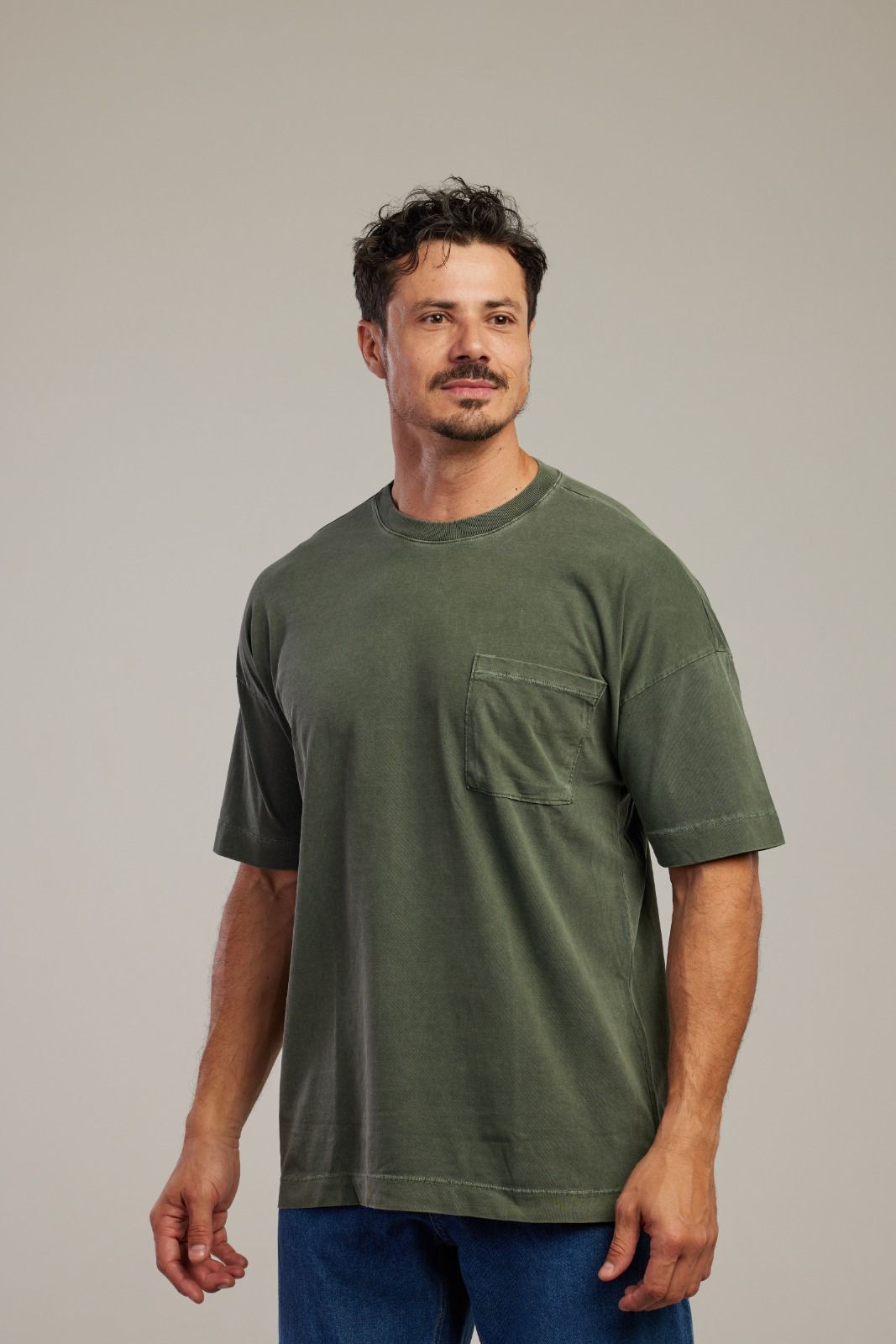 Camiseta Oversized Estonada com Bolso — Lunfe Têxtil — foto 7