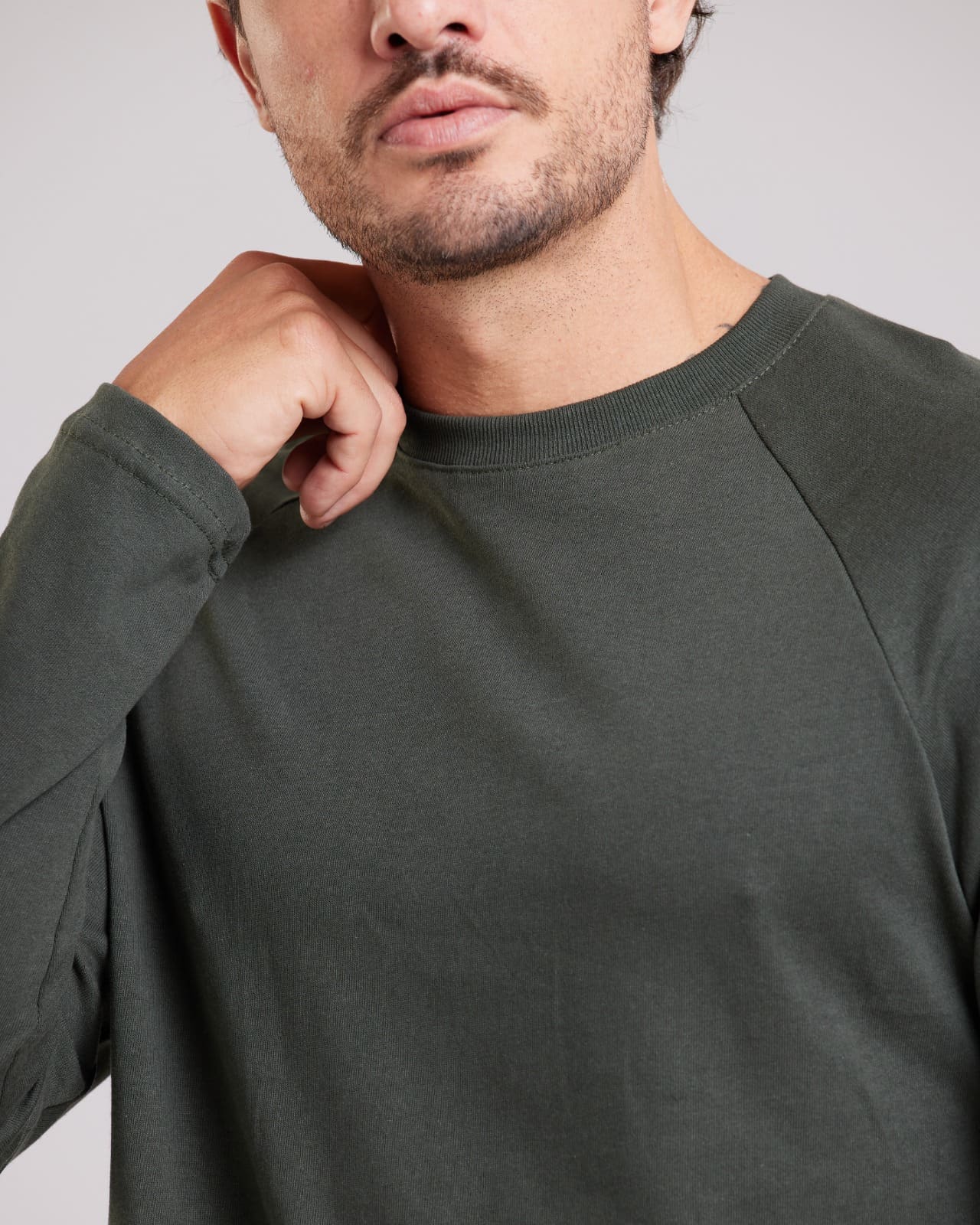 Blusa Raglan Manga Longa Verde — Lunfe Têxtil — foto 9