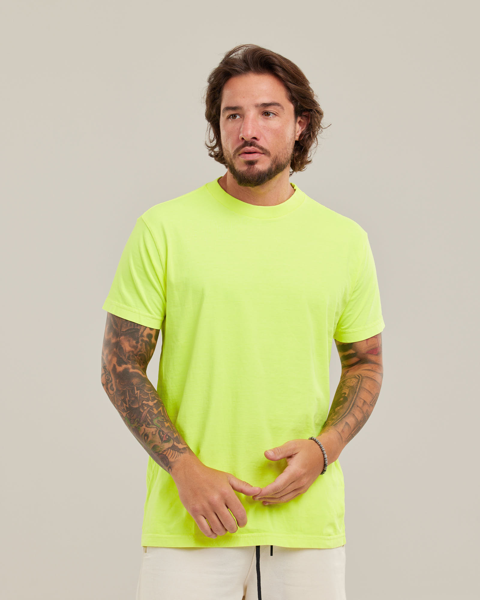 Camiseta Estonada Neon Amarelo Neon — Lunfe Têxtil — foto 7