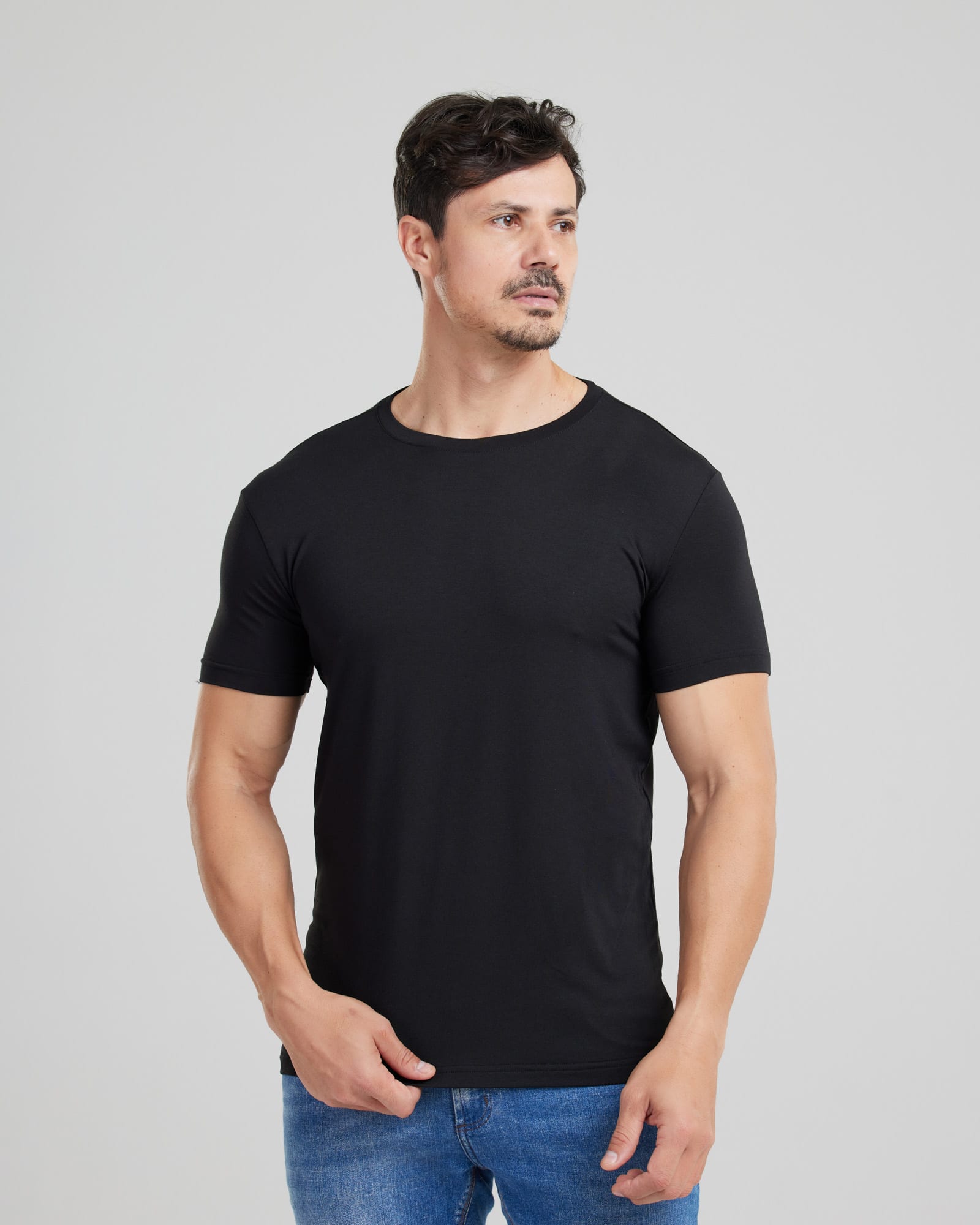 Camiseta Modal Tech Slim Fit Preto — Lunfe Têxtil — foto 4