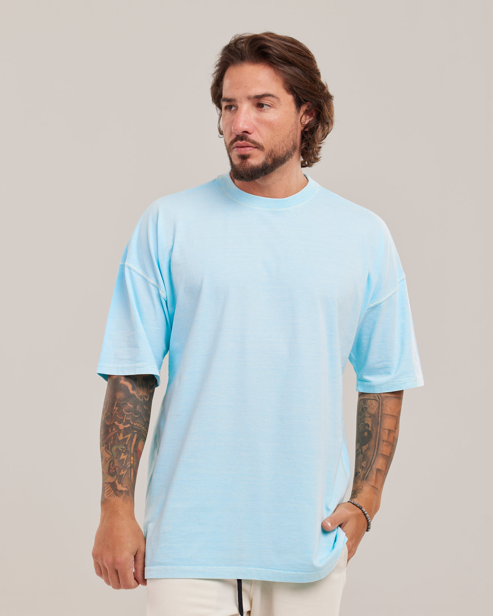 Camiseta Oversized Estonada Vintage Azul Claro — Lunfe Têxtil — foto 4