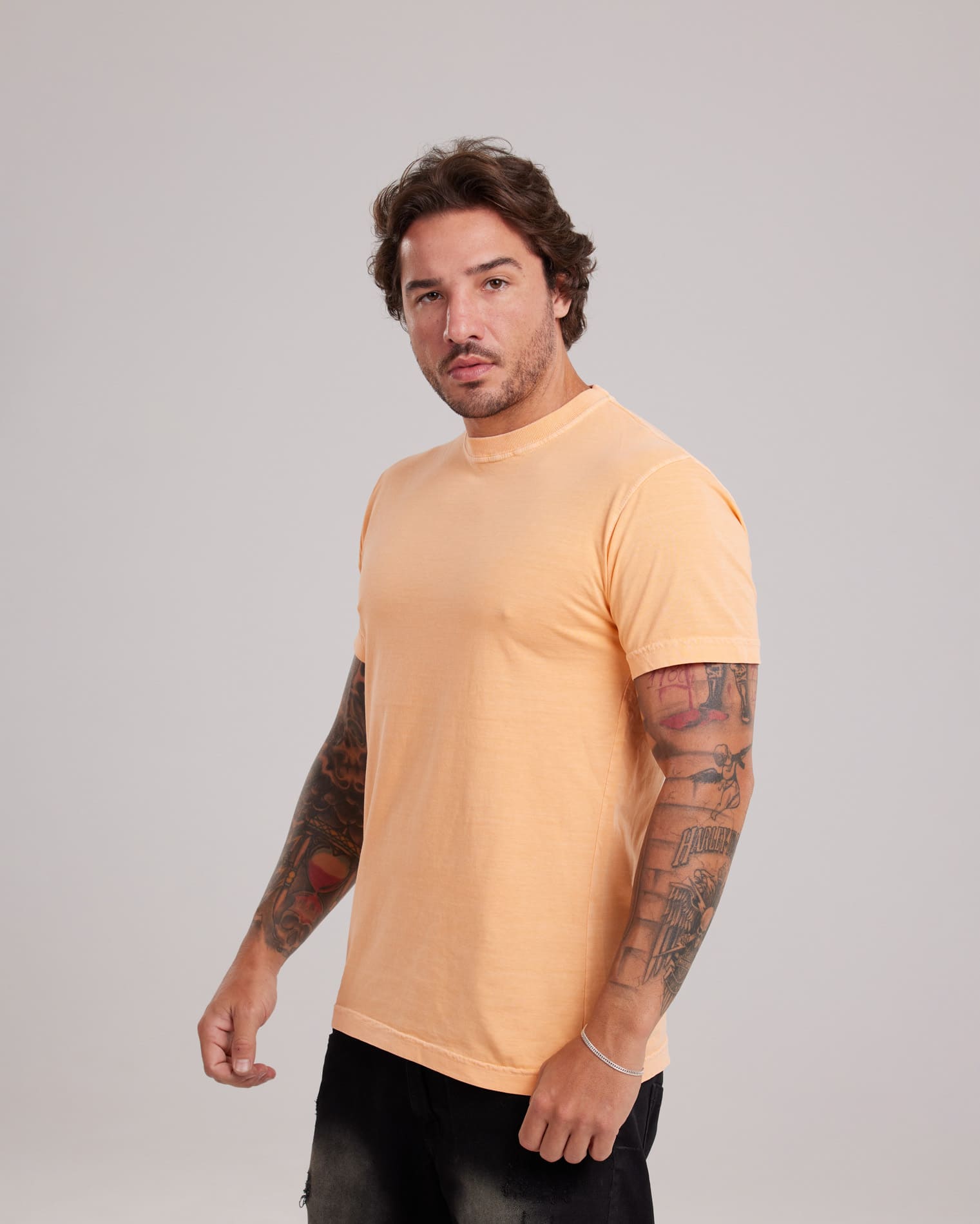 Camiseta Estonada Cores Vibrantes Regular